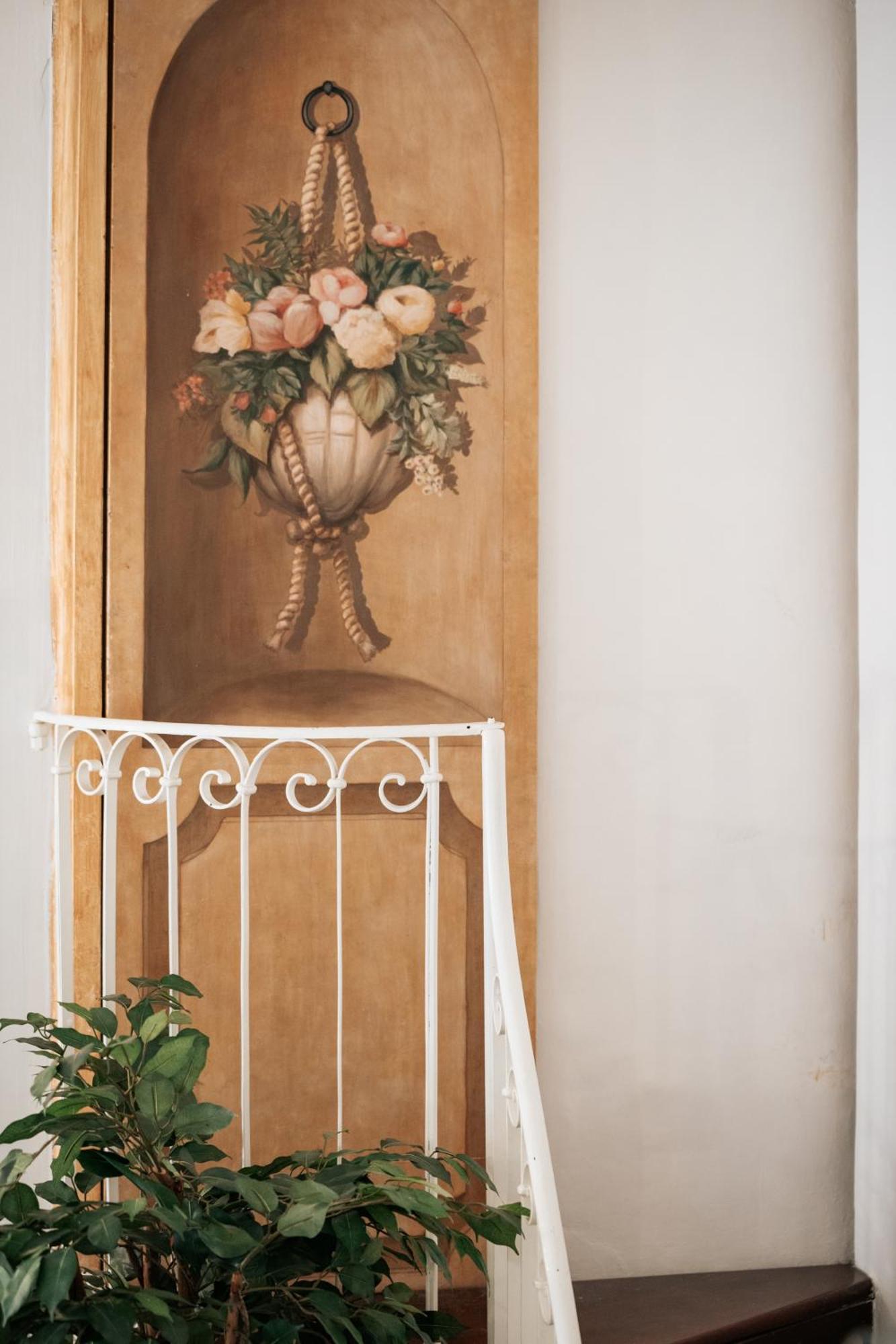 Four Luxury Art Apartment Palermo Bagian luar foto