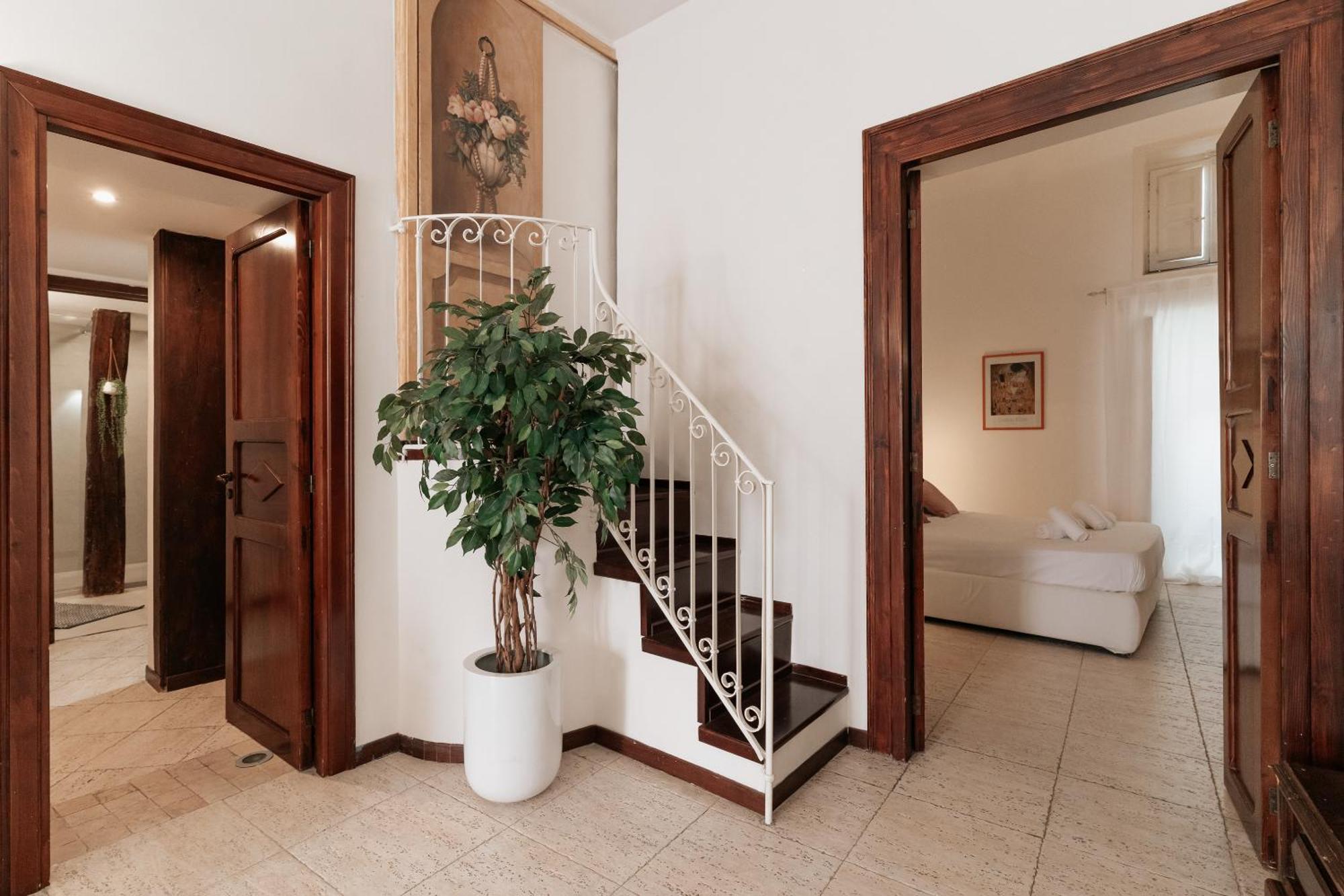 Four Luxury Art Apartment Palermo Bagian luar foto